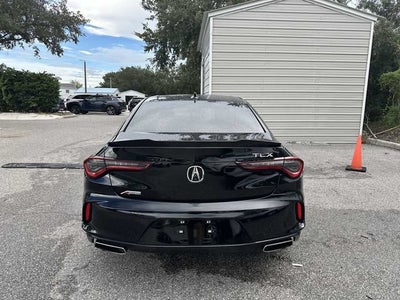 Acura TLX 2022 con paquete A-SPEC