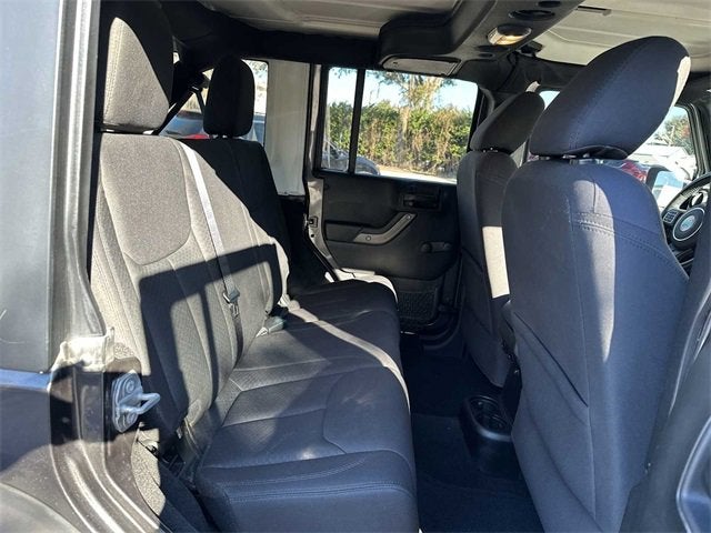 Jeep Wrangler Unlimited Sport 2017