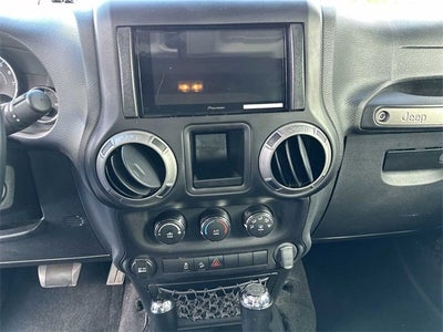 Jeep Wrangler Unlimited Sport 2017