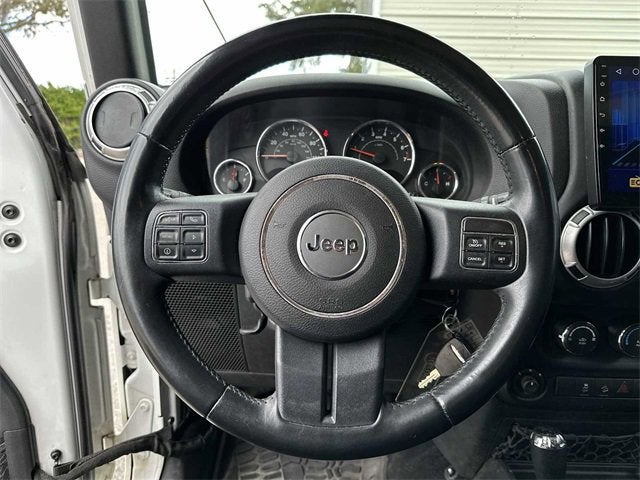 Jeep Wrangler Unlimited Sahara 2015