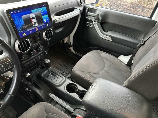 Jeep Wrangler Unlimited Sahara 2015