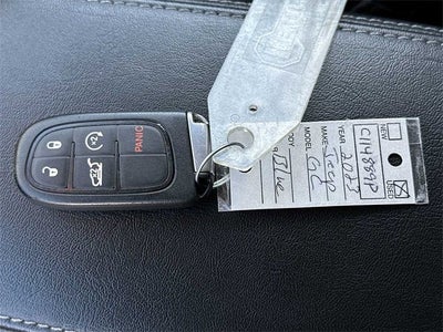 Jeep Cherokee Altitude Lux 2023