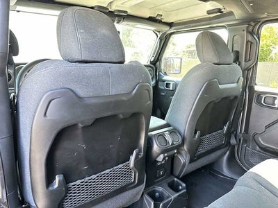 Jeep Wrangler Rubicon de 4 puertas y tracción 4x4, 2024