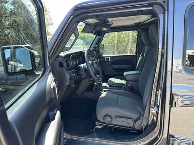 Jeep Wrangler Rubicon de 4 puertas y tracción 4x4, 2024
