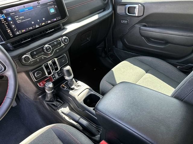 Jeep Wrangler Rubicon de 4 puertas y tracción 4x4, 2024