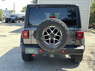 Jeep Wrangler Rubicon de 4 puertas y tracción 4x4, 2024