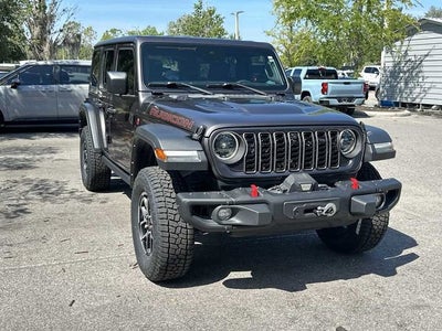 Jeep Wrangler Rubicon de 4 puertas y tracción 4x4, 2024