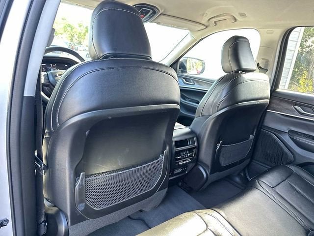 Jeep Grand Cherokee Limited 4x2 2023