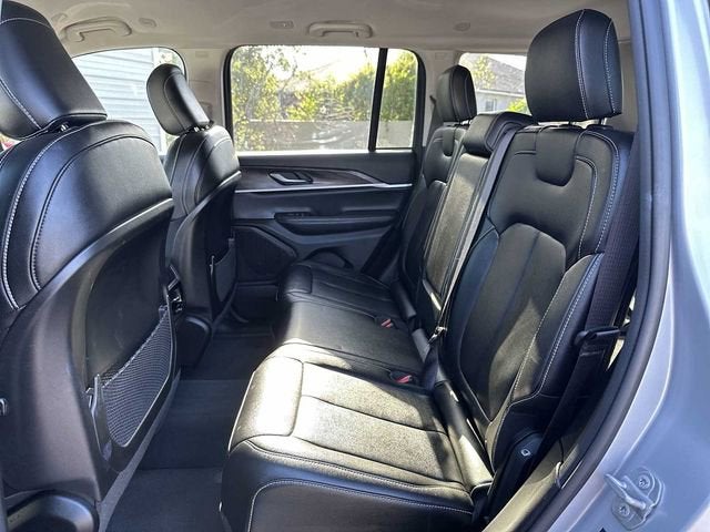 Jeep Grand Cherokee Limited 4x2 2023