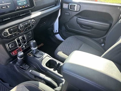 Jeep Gladiator Mojave 2024