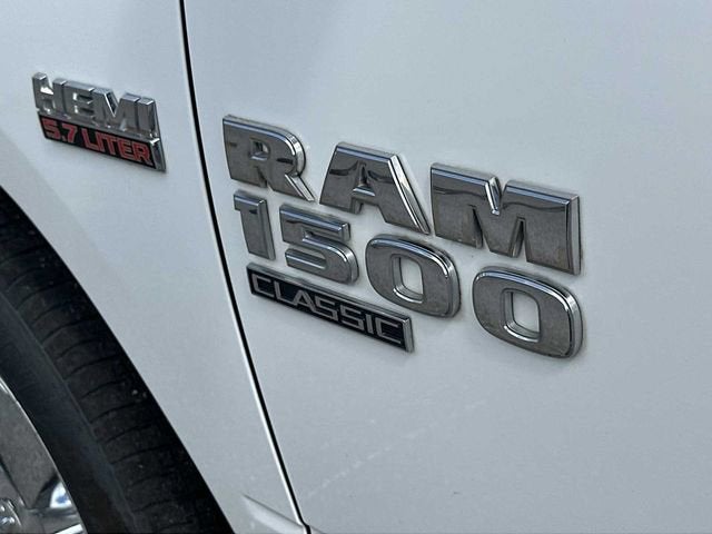 RAM 1500 Classic Big Horn de 2019, cabina doble, tracción 4x2, caja de 6'4"