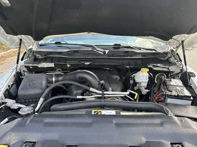 RAM 1500 Classic Big Horn de 2019, cabina doble, tracción 4x2, caja de 6'4"