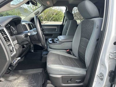 RAM 1500 Classic Big Horn de 2019, cabina doble, tracción 4x2, caja de 6'4"