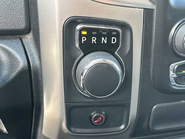 RAM 1500 Classic Big Horn de 2019, cabina doble, tracción 4x2, caja de 6'4"