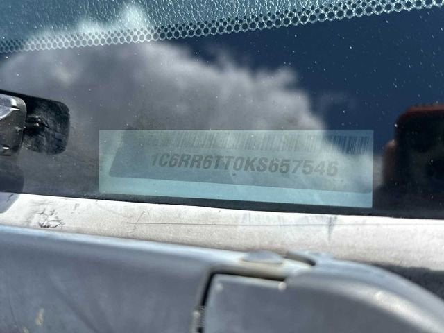 RAM 1500 Classic Big Horn de 2019, cabina doble, tracción 4x2, caja de 6'4"