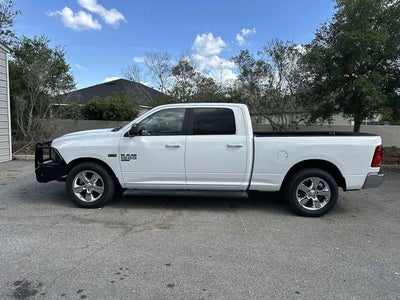 RAM 1500 Classic Big Horn de 2019, cabina doble, tracción 4x2, caja de 6'4"