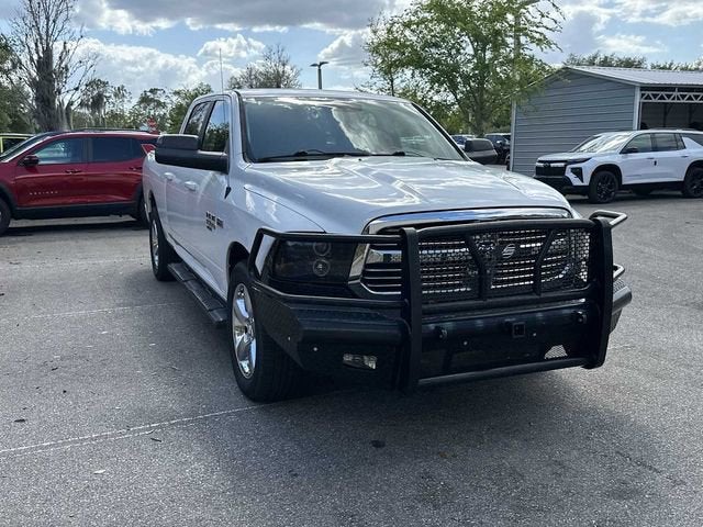RAM 1500 Classic Big Horn de 2019, cabina doble, tracción 4x2, caja de 6'4"