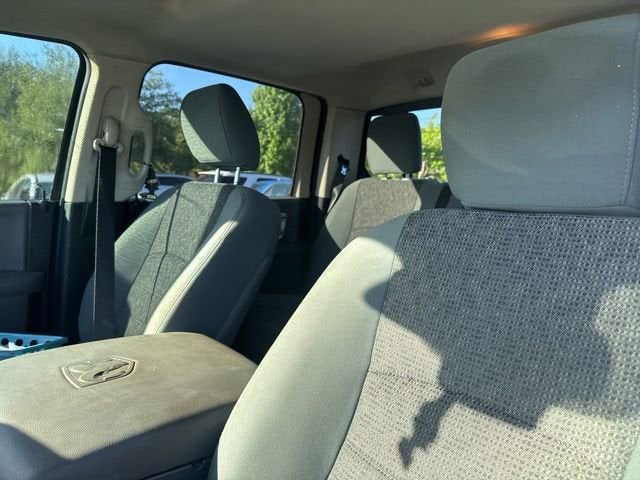 RAM 1500 Big Horn de 2018, cabina doble, tracción 4x4, caja de 1,70 m