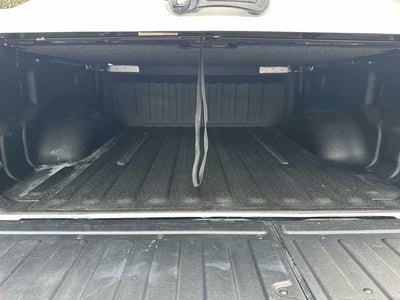RAM 1500 Limited Crew Cab 4x2 de 2021 con caja de 5'7"