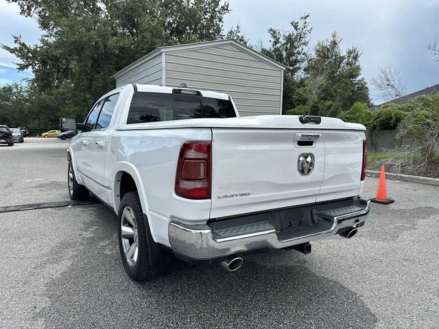 RAM 1500 Limited Crew Cab 4x2 de 2021 con caja de 5'7"