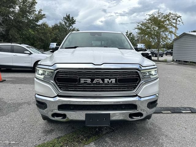 RAM 1500 Limited Crew Cab 4x2 de 2021 con caja de 5'7"