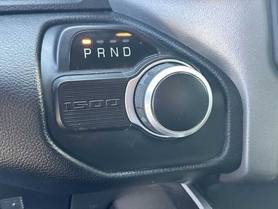 RAM 1500 Big Horn Crew Cab 4x2 de 2022 con caja de 1,93 m