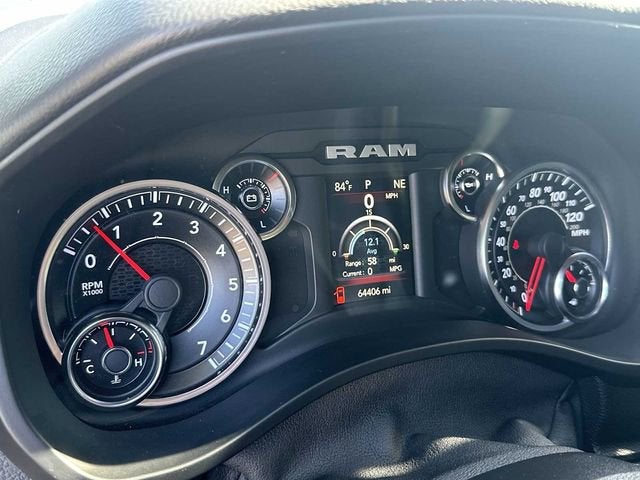 RAM 1500 Big Horn Crew Cab 4x2 de 2022 con caja de 1,93 m