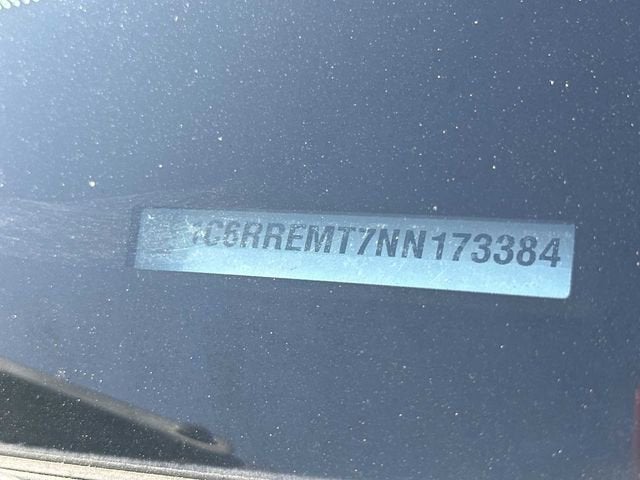 RAM 1500 Big Horn Crew Cab 4x2 de 2022 con caja de 1,93 m