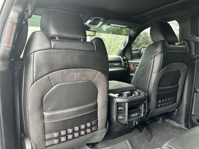 RAM 1500 TRX Crew Cab 4x4 de 2022 con caja de 5'7"