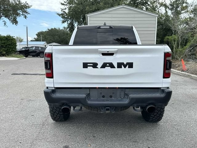 RAM 1500 TRX Crew Cab 4x4 de 2022 con caja de 5'7"