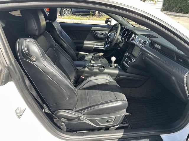 Ford Mustang GT Premium 2016