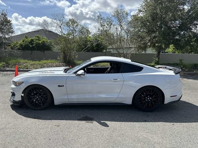 Ford Mustang GT Premium 2016