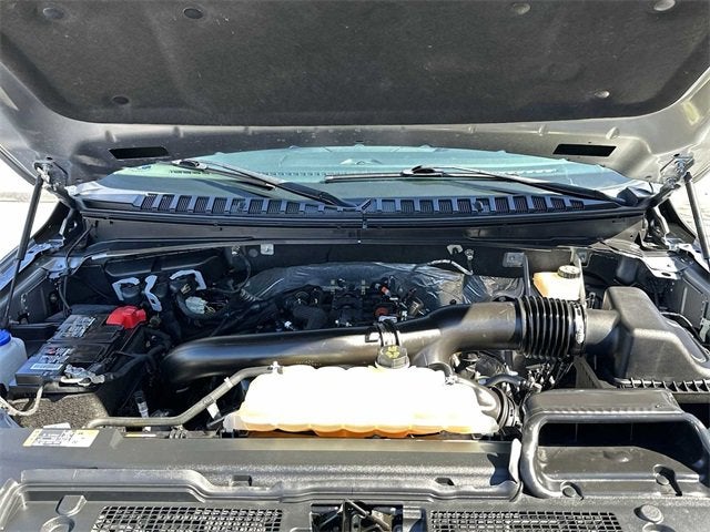 Ford Expedition XLT 2022