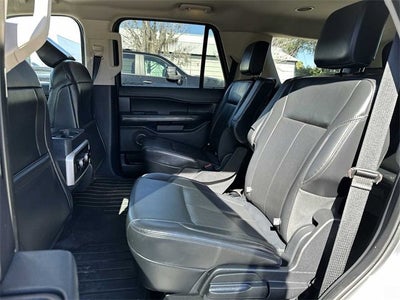 Ford Expedition XLT 2022