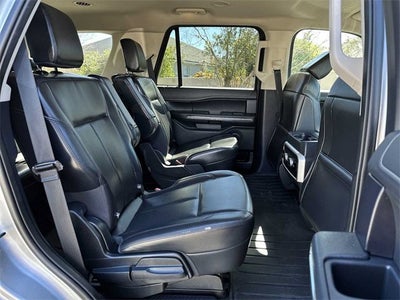 Ford Expedition XLT 2022