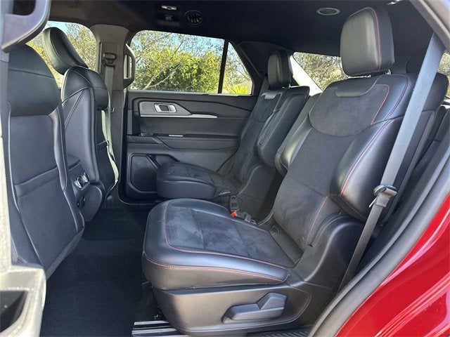 Ford Explorer ST 2025