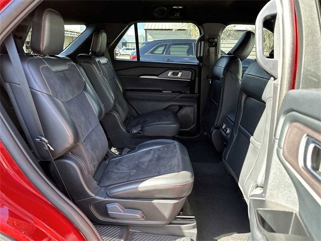 Ford Explorer ST 2025