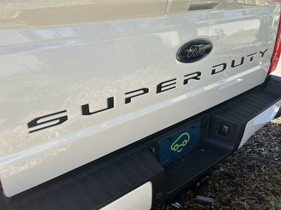Ford F-250 LARIAT 2024