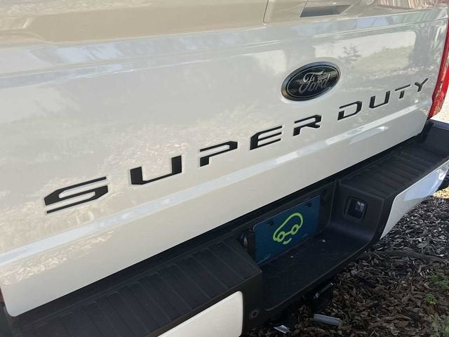 Ford F-250 LARIAT 2024