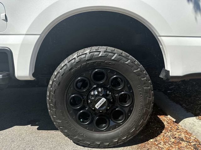 Ford F-250 LARIAT 2024