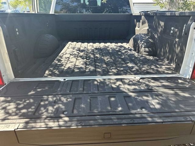 Ford F-250 LARIAT 2024
