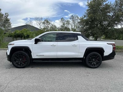 Chevrolet Silverado EV RST Stars and Steel Edition 2026 - Autonomía ampliada