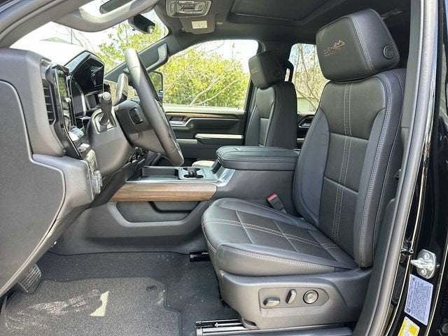 Chevrolet Silverado 3500 HD High Country DRW 2026