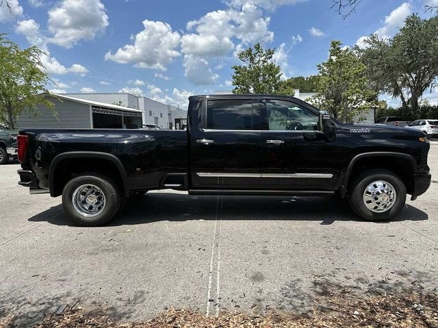 Chevrolet Silverado 3500 HD High Country DRW 2026