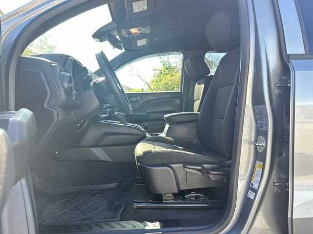 Chevrolet Colorado WT 2024