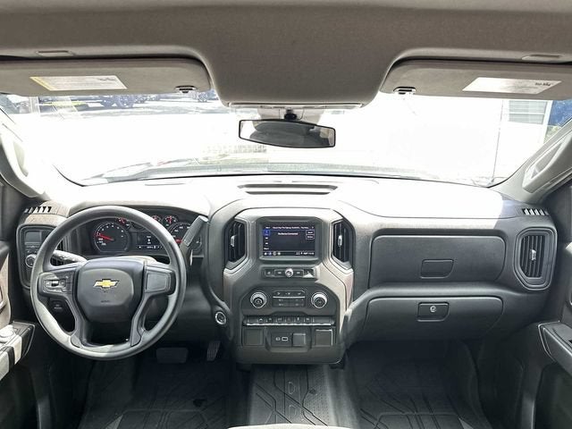 Chevrolet Silverado 1500 Custom 2024