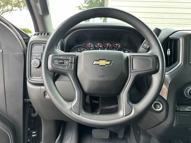 Chevrolet Silverado 1500 Custom 2024