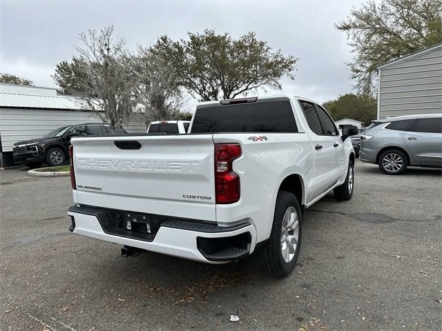 Chevrolet Silverado 1500 Custom 2022