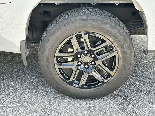 Chevrolet Silverado 1500 Custom 2024