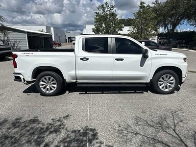 Chevrolet Silverado 1500 LTD Custom 2022